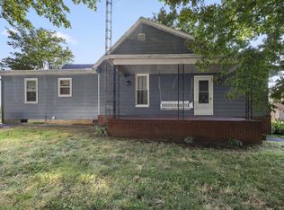 231 W 2nd St, Slaughters, KY 42456