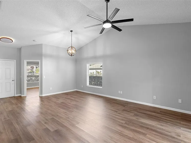 846 Grand Hughey Ct — Photo 7