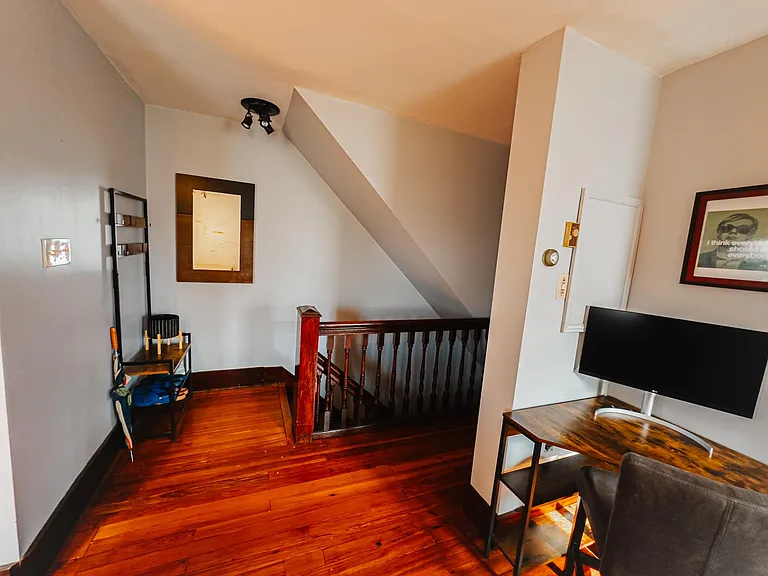 300B Stuart Ave #300B — Photo 2