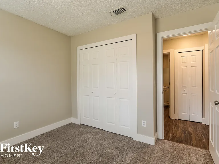 8717 Irongate Dr — Photo 10
