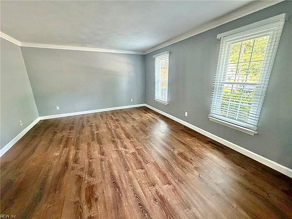 5th image of 704 Achilles Ct