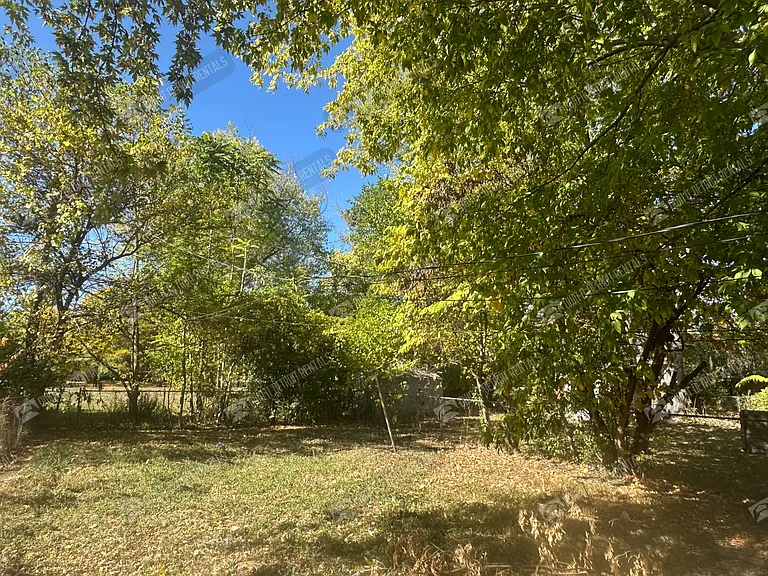 7777 Auburn St — Photo 3