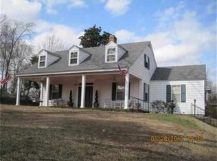 1101 N Marshall St, Henderson, TX 75652
