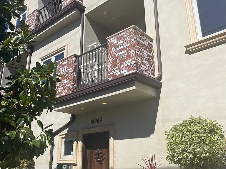 14947 W Magnolia Blvd — Photo 25