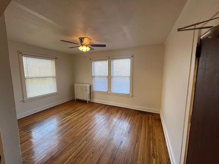 2400 Myrtle Ave — Photo 1