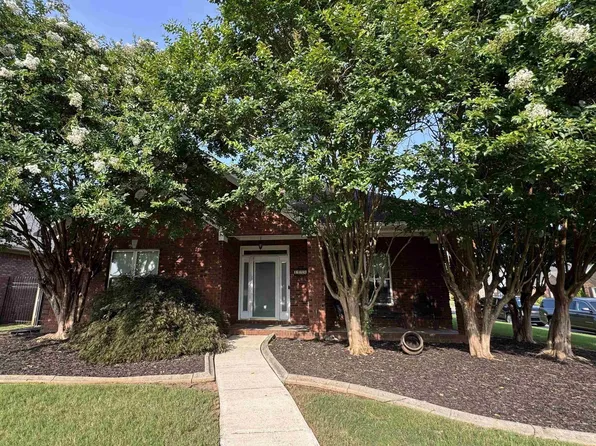 1020 Brookshire Ln SE, Decatur, AL 35601