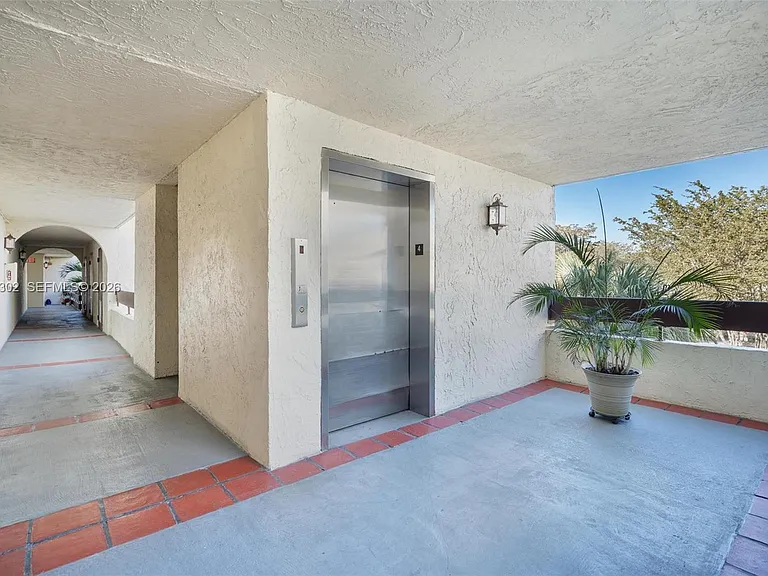 9040 SW 125th Ave #D408 — Photo 9