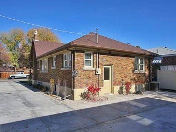2nd image of 728 E Scott Ave