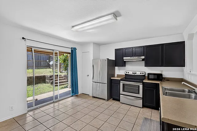 3 bed, 2.0 bath, 1196 sqft, $1,495 — Photo 4