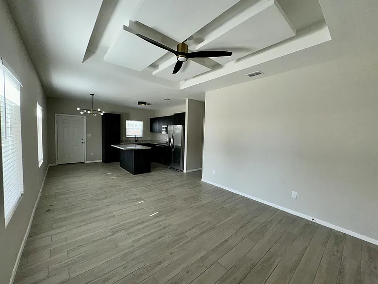 5701 Swallow Ave #3 — Photo 10