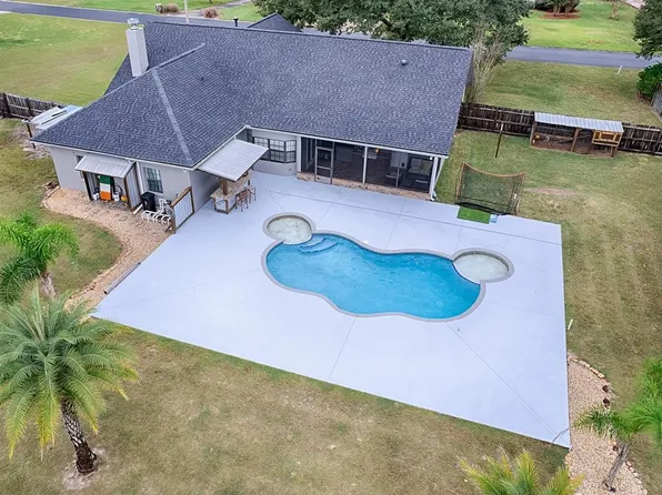 5731 NE 61st Ct, Silver Springs, FL 34488