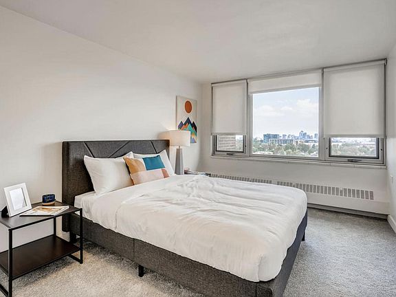 5th image of 1605 Xavier St #612
