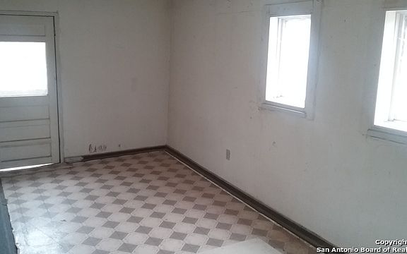 4th image of 925 Mogford Rd Lot 1