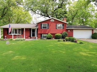 18335 Amberly Ln, South Bend, IN 46637