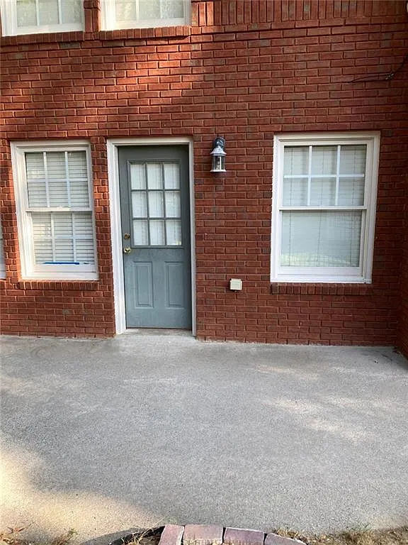 1 bed, 1.0 bath, 4136 sqft, $1,500 — Photo 1