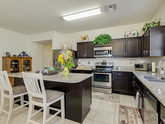 5th image of 4802 E Fire Opal Ln