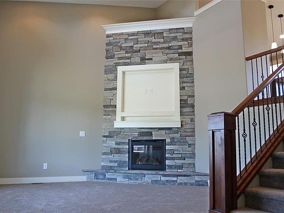2nd image of 5146 Chapel Hill Dr