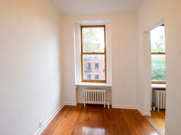 281 1st Street image 7 of 8