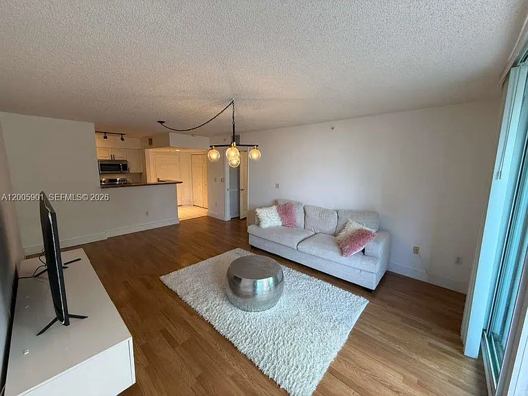 1155 Brickell Bay Dr #606 — Photo 5
