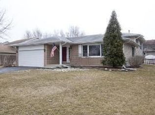 1675 Boulder Ridge Dr, Bolingbrook, IL 60490