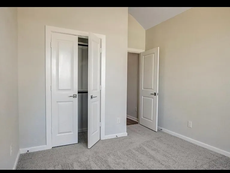 7518 Coral Lake Dr — Photo 5