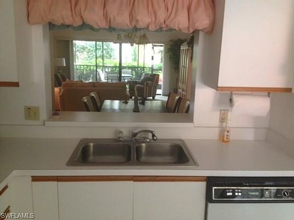 5th image of 555 Serendipity Dr