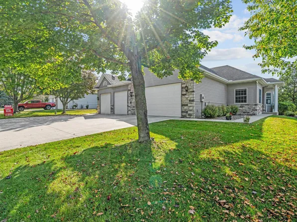 740 Gilfillan Ln, Saint Paul, MN 55127