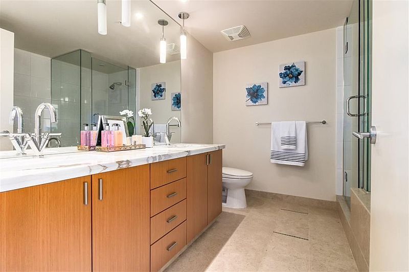 Vancouver Apartment for rent - 2 Bedrooms — photo 10