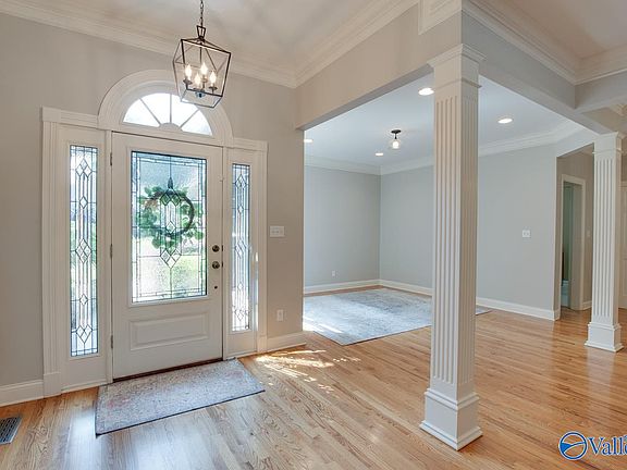 5th image of 3015 Tantallon Dr SE
