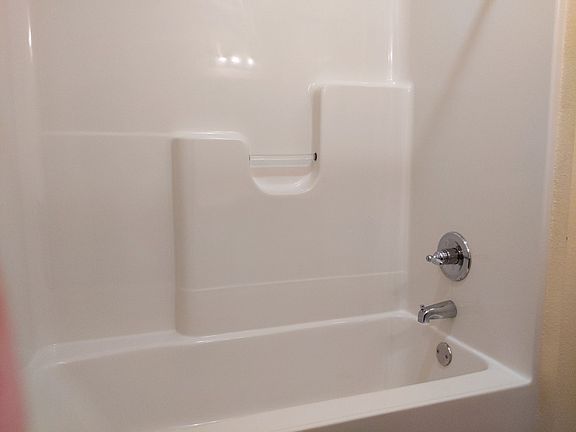 3rd image of 547-549 S Central Ave #547