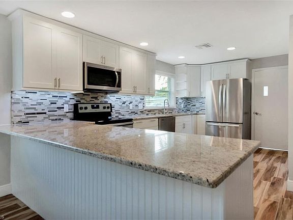 4th image of 5585 Boynton Ln