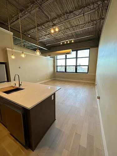 12608 Madison Ave Photo 1