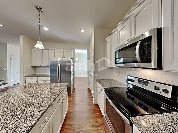 4th image of 206 S Fork Ln