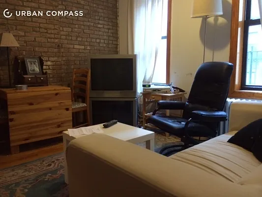 Rented by Compass | media 9