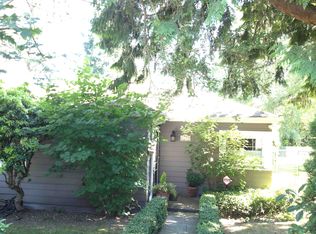 1223 NE 89th St, Seattle, WA 98115