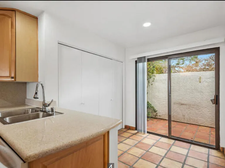 6798 Las Olas Way — Photo 5