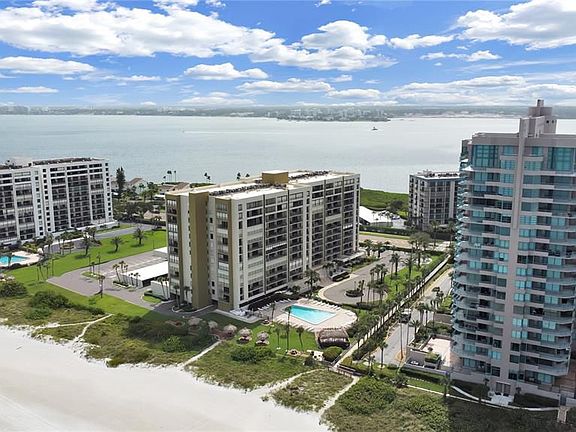 2nd image of 1480 Gulf Blvd APT 307