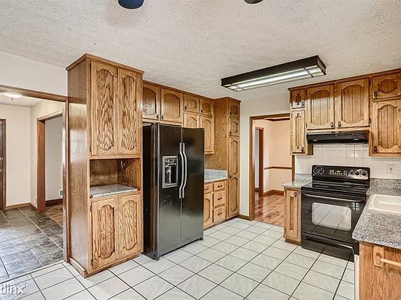 5th image of 509 Waterwood Bnd