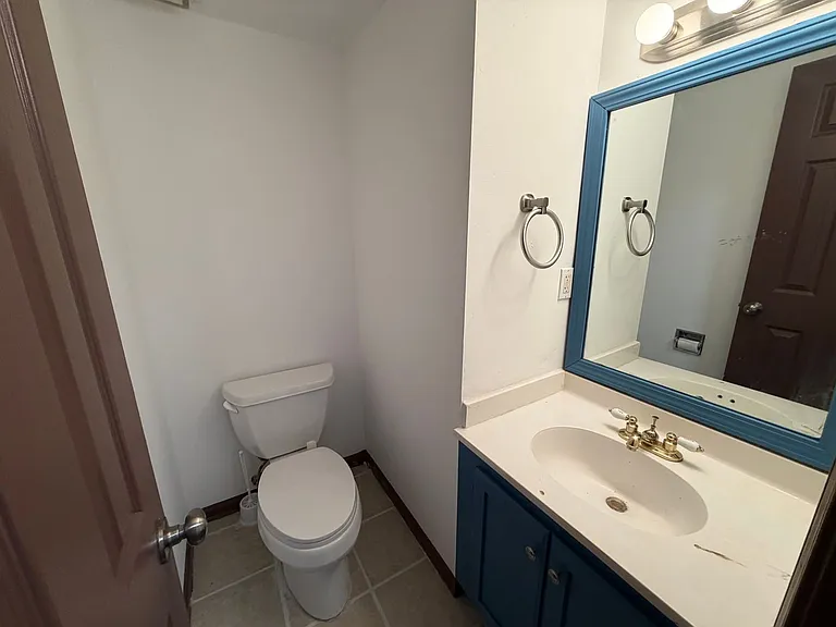 1702 Pine Tree Dr — Photo 16