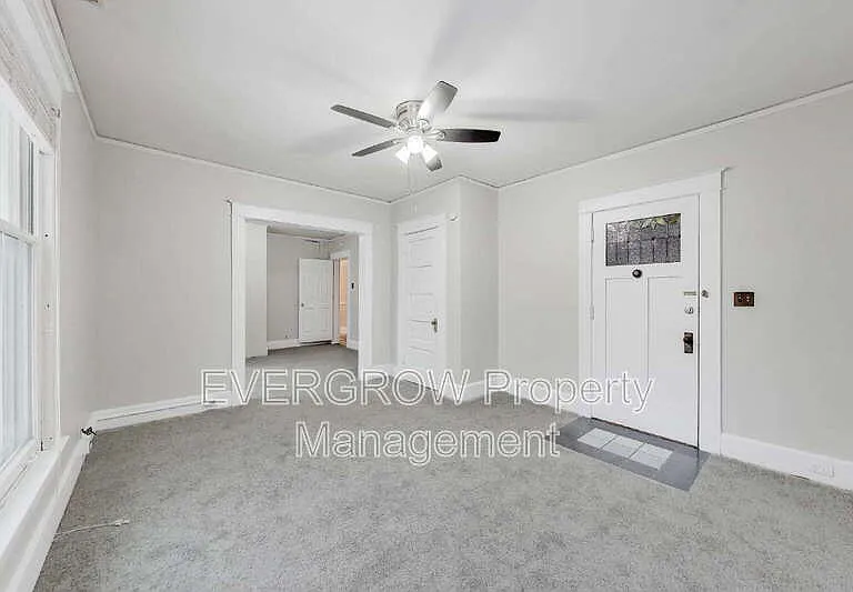 945 Woodruff Place Middle Dr #4 — Photo 11
