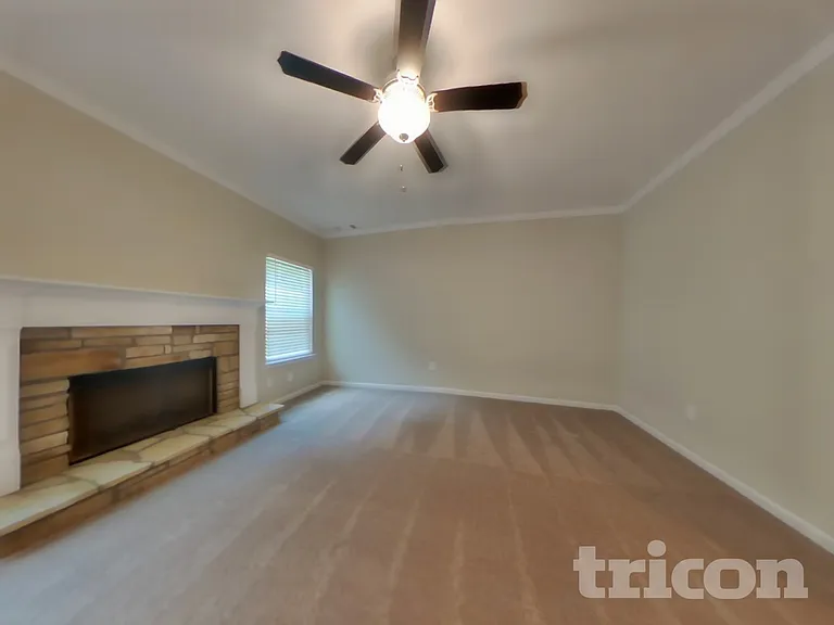 256 Eva Way — Photo 4