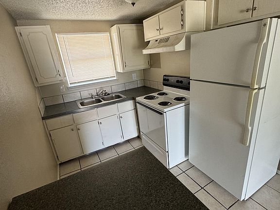 3rd image of 602 N 2nd St #1-D