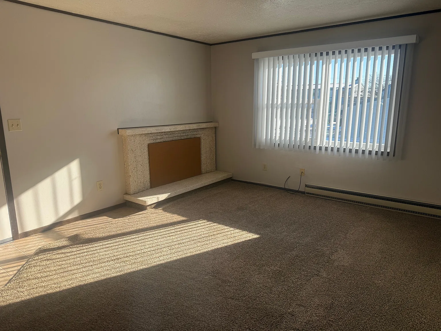 2 bed, 800 sqft, $850 — Photo 2