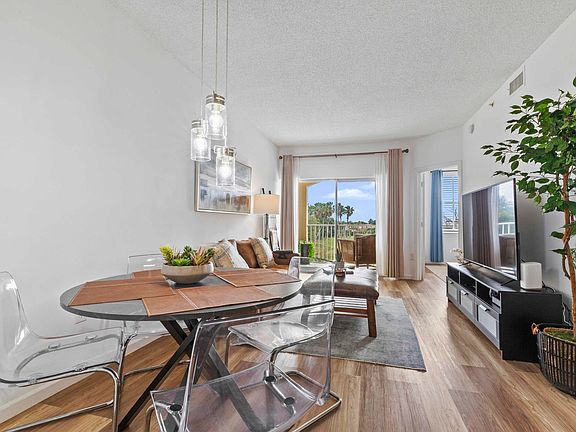 4th image of 2060 Greenview Shores Blvd APT 318