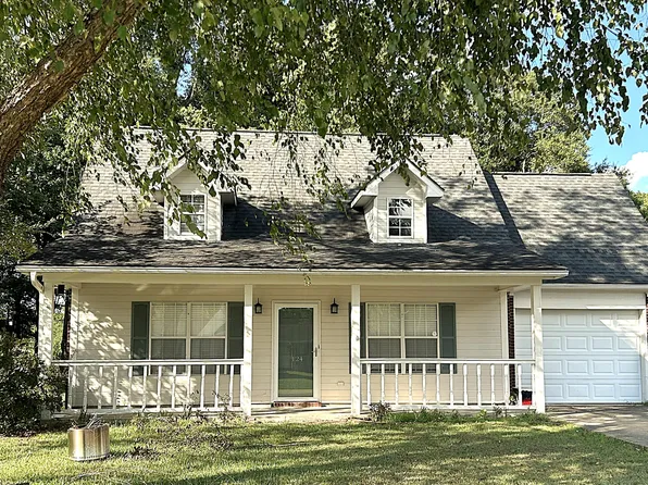 124 Maplewood Dr, Saltillo, MS 38866