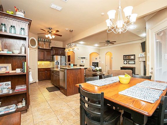 5th image of 2521 Oasis Dr