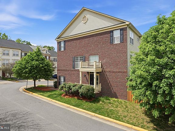 5th image of 8102 Dove Cottage Ct
