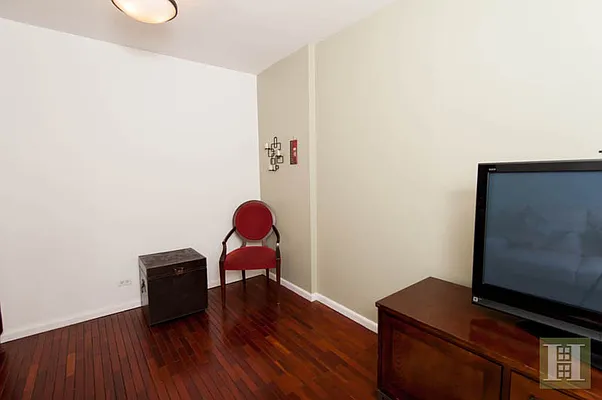 Rented by Halstead Real Estate | media 21