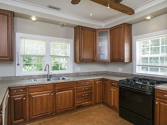 2nd image of 508 Piedmont Ave