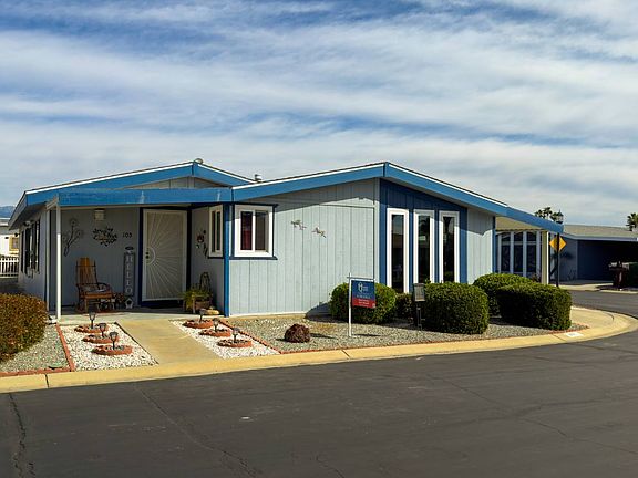 2nd image of 1250 N Kirby St Spc 105